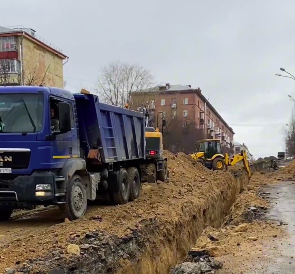 В Нижнем Тагиле официально передали строительную площадку на улицах Октябрьской Революции и Циолковского  | В Нижнем Тагиле передали строительную площадку на улицах Октябрьской Революции и Циолковского 