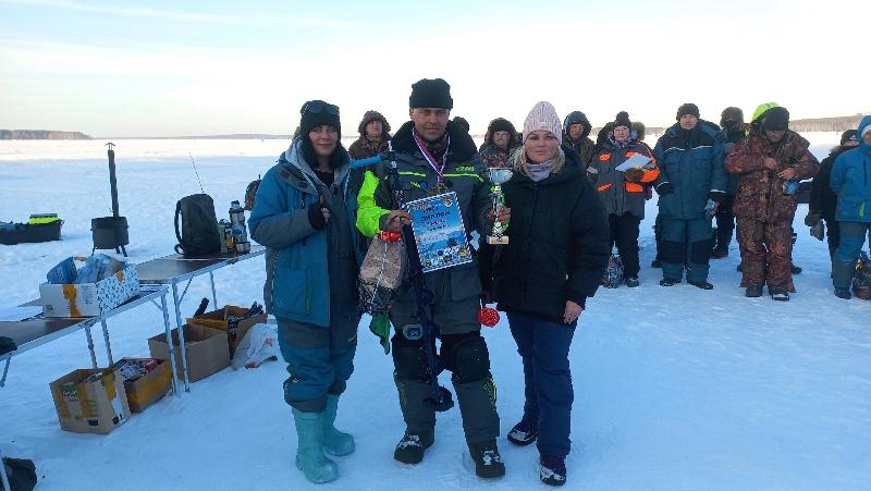 Житель Нижнего Тагила наловил 5,6 кг рыбы и стал победителем фестиваля на Белоярском водохранилище | Тагильчанин победил на фестивале на Белоярском водохранилище, наловив 5,6 кг рыбы