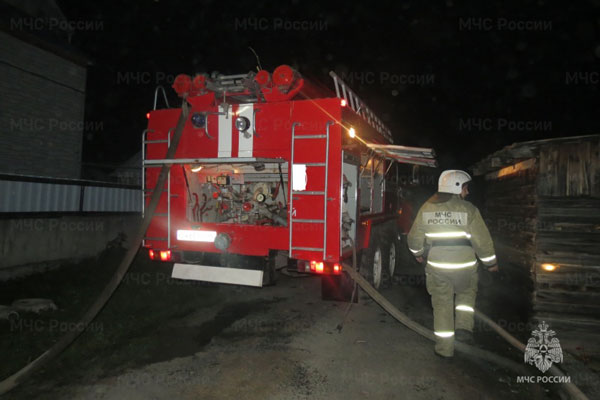 Накануне вечером в Нижнем Тагиле сгорела баня