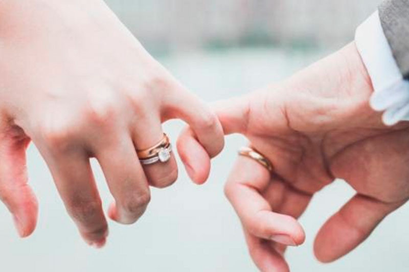 В Госдуме приняли закон, направленный на борьбу с фиктивными браками мигрантов | В России продолжают совершенствовать миграционную политику