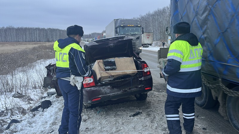 Свердловчанин нарушил правила обгона и устроил ДТП | Свердловчанин, нарушивший ПДД 6 раз за год, устроил аварию
