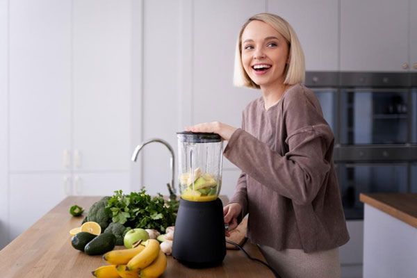 Спасение от ОРВИ осенью: врач Шмелева перечислила топ продуктов, которые помогут не заболеть | Терапевт Шмелева: от простуд осенью спасут рыба, яичные желтки и тыква Спасение от ОРВИ осенью: врач Шмелева перечислила топ продуктов, которые помогут не заболеть | Терапевт Шмелева: от простуд осенью спасут рыба, яичные желтки и тыква