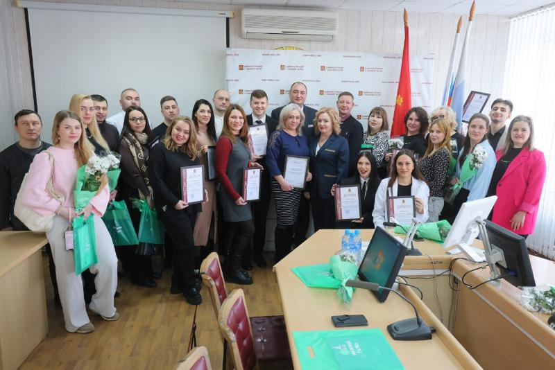 В Нижнем Тагиле определили победителей конкурса «Лучшее новогоднее оформление» | В Нижнем Тагиле подвели итоги новогоднего конкурса на лучшее оформление