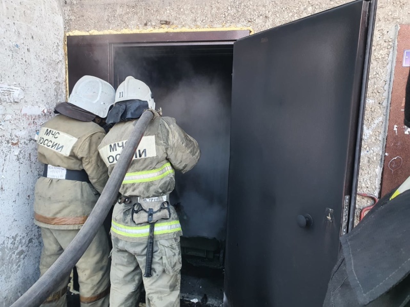 Утром в Нижнем Тагиле в девятиэтажке горел мусоросборник
