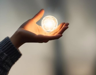 С нового года в России изменятся тарифы на электричество | В 2025 году в России введут лимит потребления электроэнергии