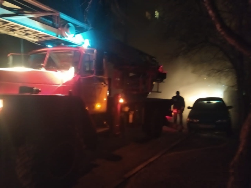 Накануне в Нижнем Тагиле в девятиэтажке загорелся мусор