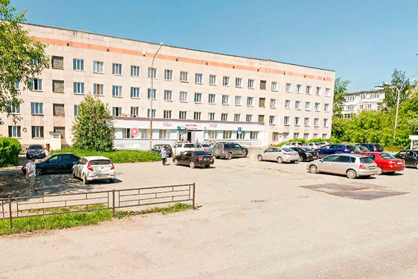 В Нижнем Тагиле 8 человек получили ожог глаз из-за включенной кварцевой лампы