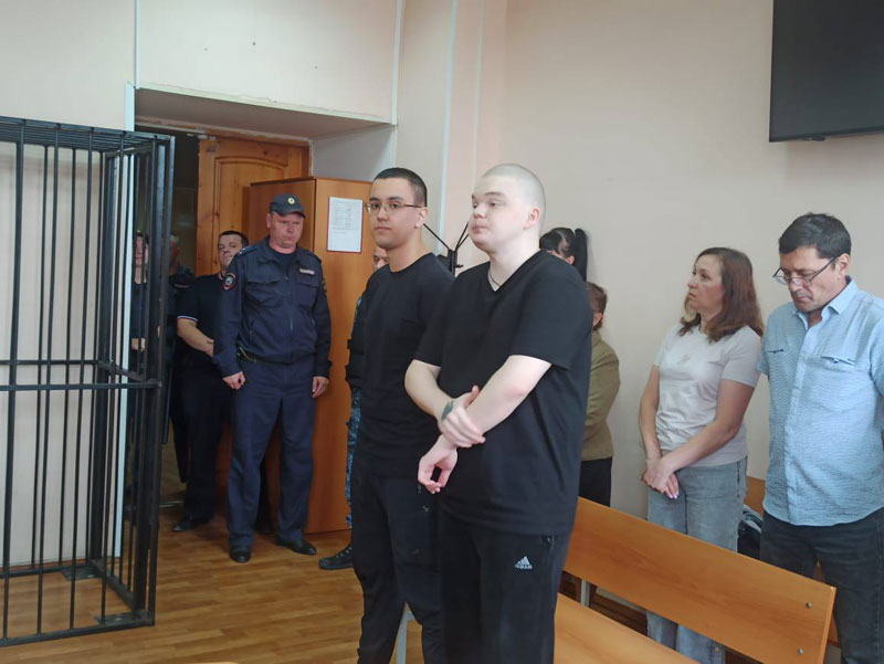 Поджигатели квартиры пенсионерки в Нижнем Тагиле осуждены на 4 года за уничтожение имущества | Подростки из Нижнего Тагила получили 4 года колонии за поджог квартиры