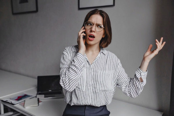 В Нижнем Тагиле женщину обманули почти на 300 тысяч рублей | На Урале мошенники продолжают дистанционно обманывать граждан