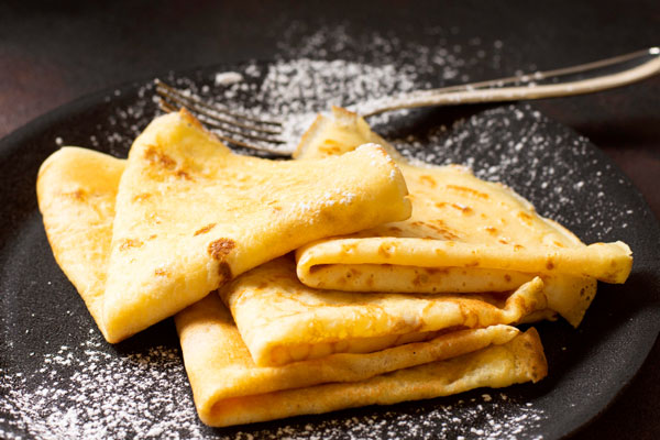 Масленица 2026: рецепт идеальных тонких блинов и обычаи праздничной недели | Как испечь ажурные блины с дырочками: проверенный рецепт и традиции Масленицы