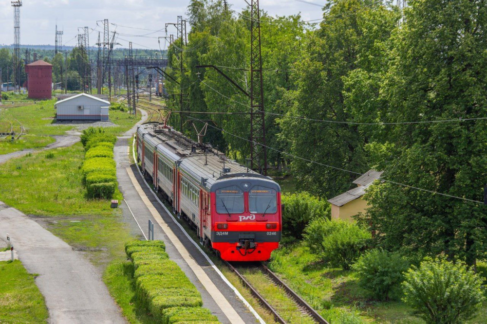 В Нижнем Тагиле изменится расписание пригородных поездов | На Урале временно изменится расписание нескольких поездов