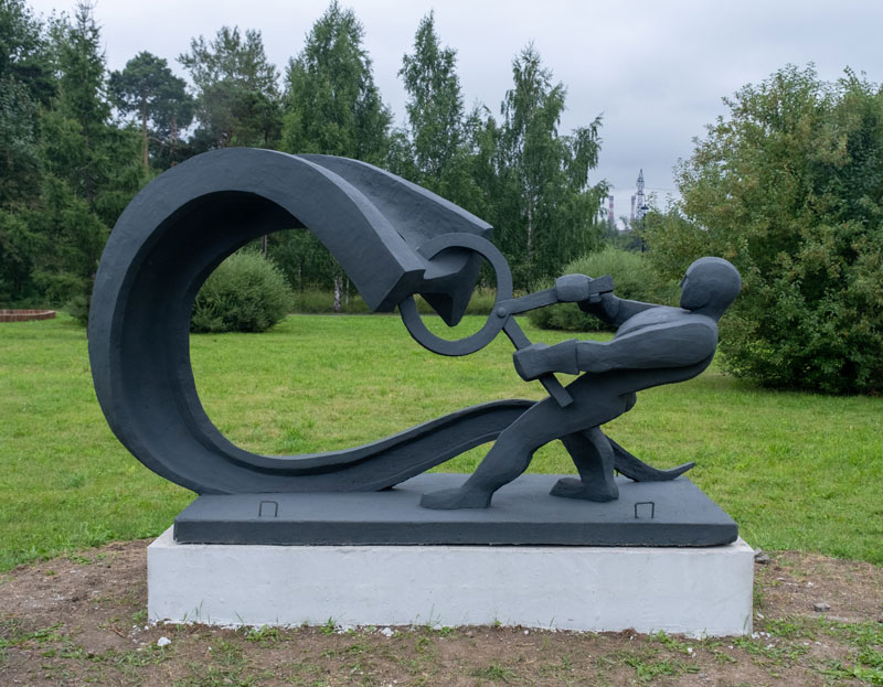 Металлургия в бронзе: новая экспозиция скульптур в Нижнем Тагиле | В Нижнем Тагиле открыли новую скульптурную экспозицию