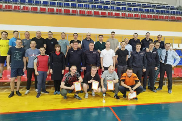 В Нижнем Тагиле в преддверии 100-тия службы участковых уполномоченных провели соревнования по мини футболу 