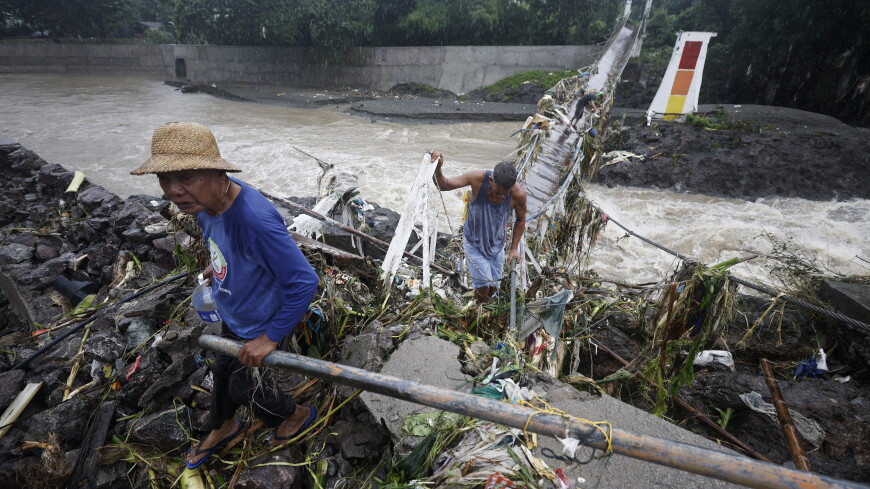 В Китае и Вьетнаме бушует супертайфун | Супертайфун «Яги» обрушился на Китай и Вьетнам
