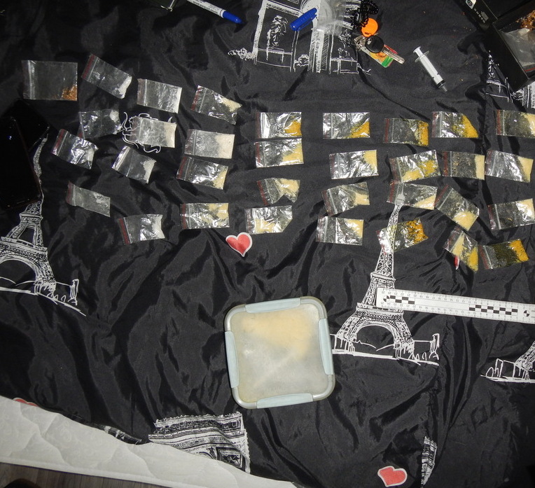 В Нижнем Тагиле сотрудники полиции задержали две группы наркосбытчиков