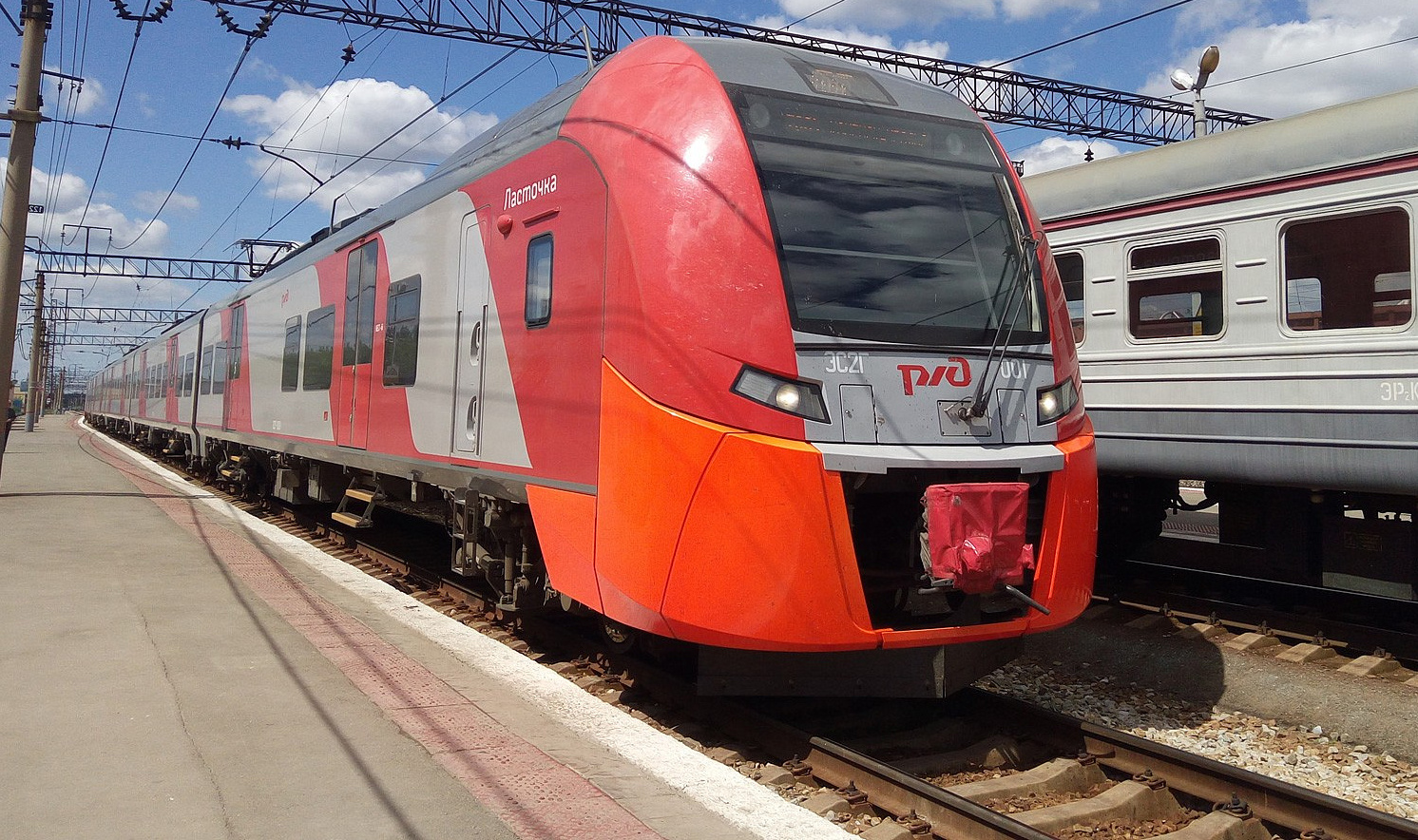 Изменения расписания пригородных поездов и "Ласточек" в Нижнем Тагиле на майские праздники