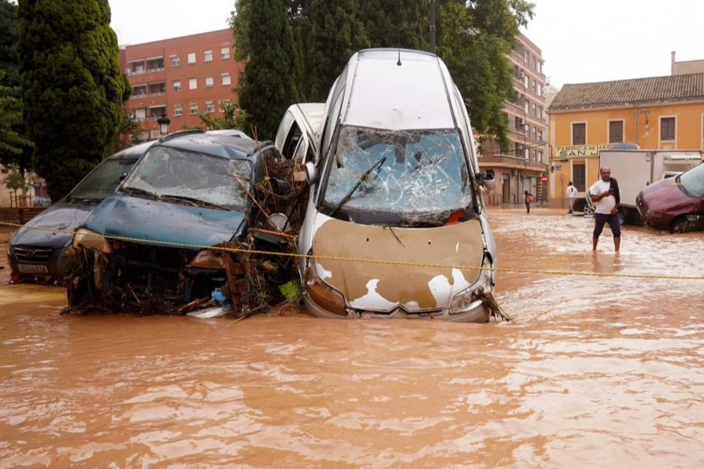 Число жертв достигло 95: на Испанию обрушилось одно из крупнейших наводнений в истории страны | Шторм «Дана» обрушился на Испанию и вызвал сильные разрушения в стране