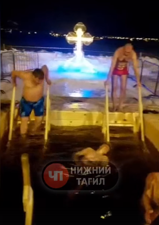 В Нижнем Тагиле во время крещенских купаний мужчина едва не умер