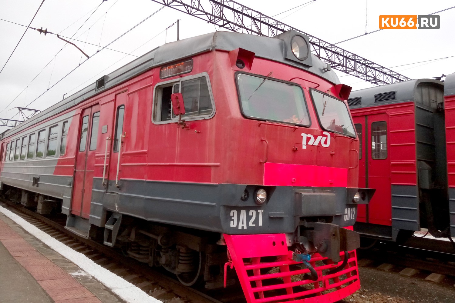 Под Челябинском пьяный машинист тепловоза врезался в поезд