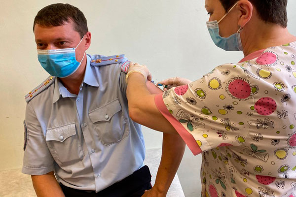 Сотрудники полиции Нижнего Тагила активно проходят вакцинацию против короновирусной инфекции