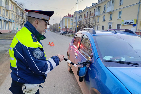 В Нижнем Тагиле в ДТП пострадала 12-летняя девочка на велосипеде | На Урале водитель иномарки сбил 12-летнюю девочку на велосипеде