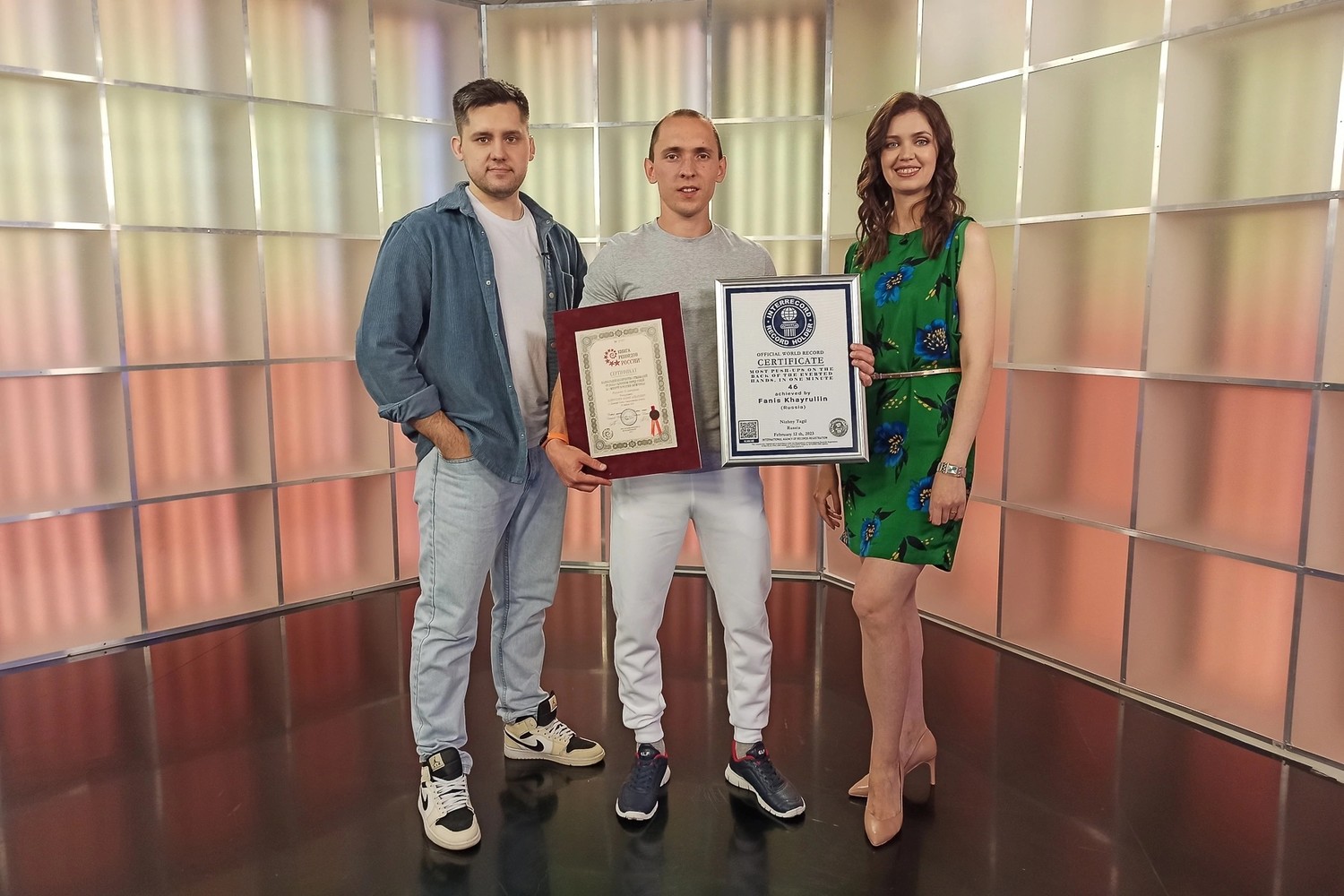 Нижний Тагил в восторге: Фанис Хайруллин устанавливает новый рекорд в уличной атлетике