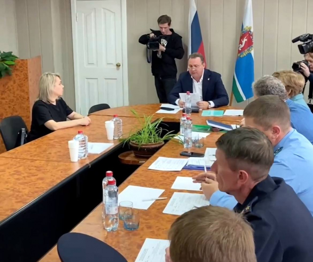 В Нижнем Тагиле продолжают оказывать помощь пострадавшим во взрыве дома | На Урале оказывают помощь жителям разрушенного дома