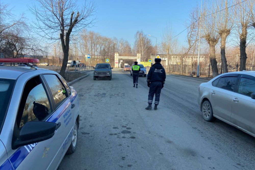 Водителей Нижнего Тагила ждет очередная усиленная проверка от автоинспекторов в выходные | На Урале в выходные сотрудники ГИБДД проведут усиленную проверку 