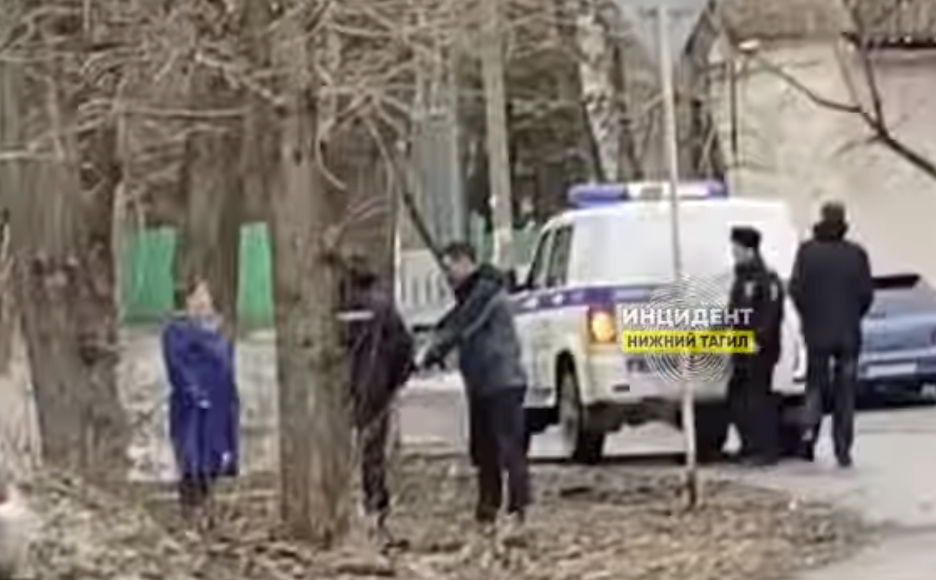 Герой из Нижнего Тагила: водитель пострадавшей машины задержал пьяного виновника ДТП | На Урале водитель пострадавшей машины задержал пьяного виновника ДТП