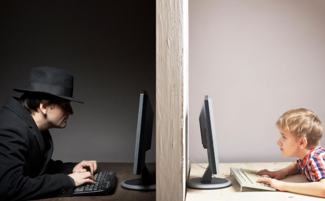 Полиция составила "антимошеннический" словарь для детей: ключевые фразы, которые должны насторожить | Полиция учит детей распознавать мошенников: список опасных фраз для родителей