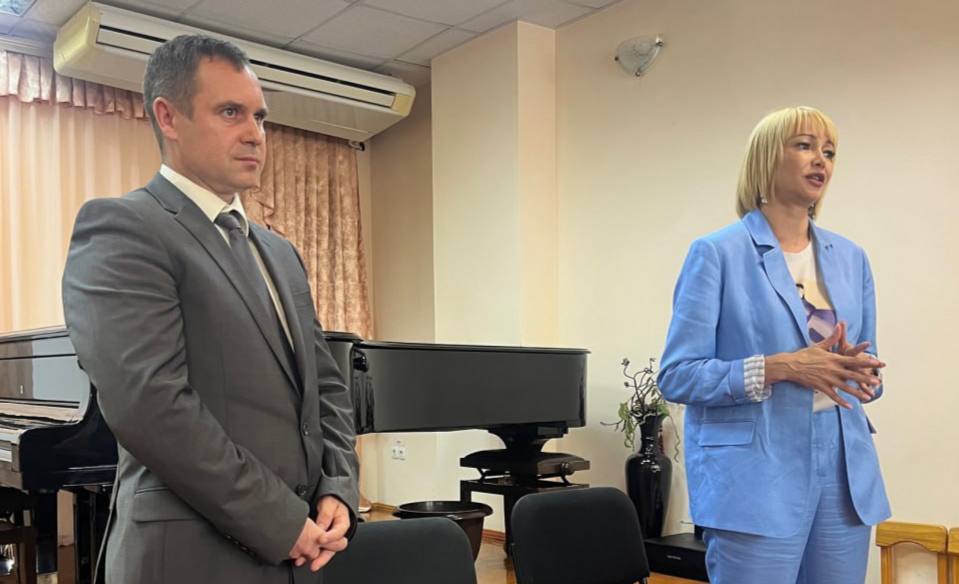 В Нижнем Тагиле экс-майор полиции возглавил должность директора музыкальной школы | На Урале бывший полицейский стал директором музыкальной школы