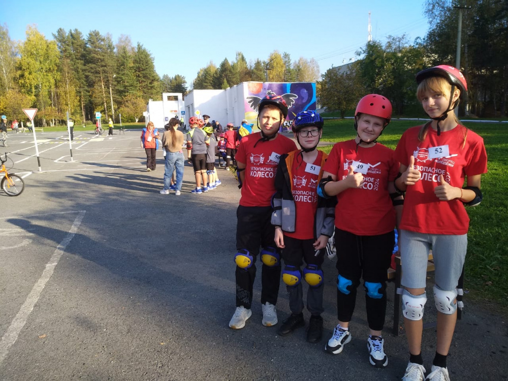 В соревнованиях юных велосипедистов команда из Нижнего Тагила вошла в топ-10 | На Урале прошли областные соревнования юных велосипедистов
