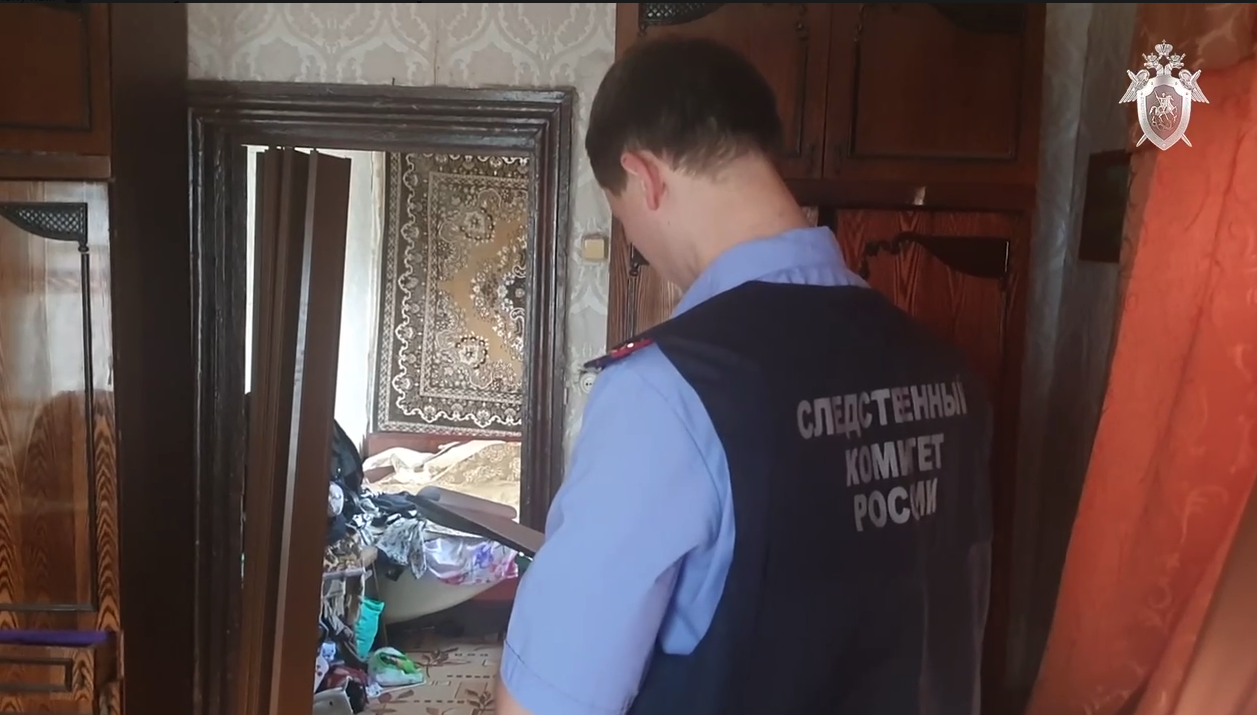 Что известно о мужчине, который держал женщину в плену 14 лет и совершил убийство