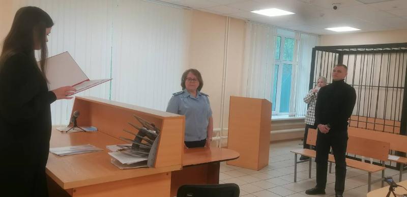 Заработал на покойниках: экс-полицейский из Нижнего Тагила осужден за продажу данных об умерших | Бывший полицейский из Нижнего Тагила осужден за продажу данных о покойниках  