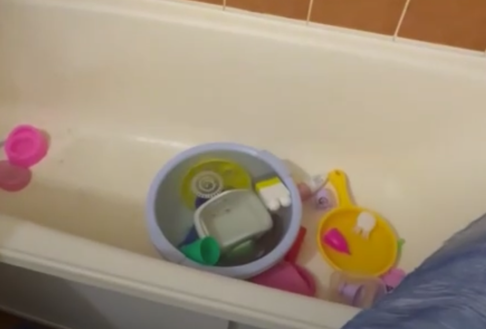 Раскрыта причина смерти маленькой девочки, обнаруженной мертвой в ванной в Екатеринбурге