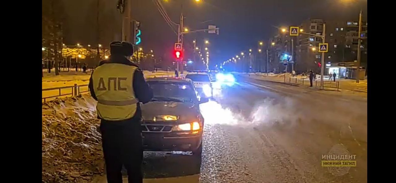 В Нижнем Тагиле автомобилист сбил подростка, спешащего на трамвай