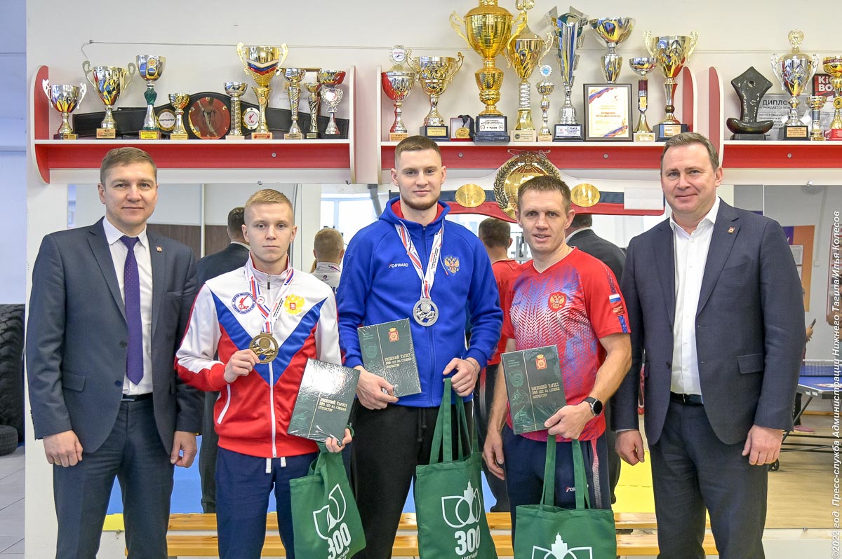 Пинаев рассказал о новогоднем подарке тагильской спортшколе «Старт»