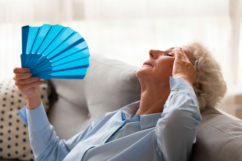 Психолог рассказала от чего падает работоспособность в жару | Психолог Дугенцова рассказала о воздействии жары на организм