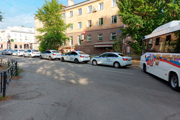 В честь 85-летия ГИБДД в Нижнем Тагиле прошел автопробег