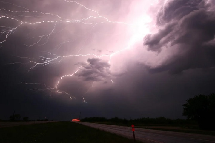 На Урале продлили штормовое предупреждение