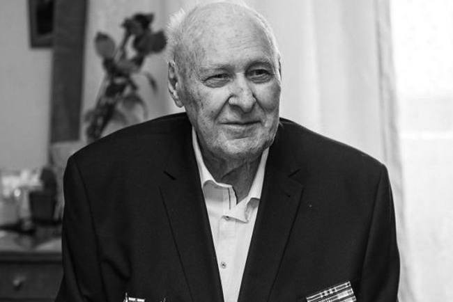 В Свердловской области в возрасте 100 лет скончался охранник Сталина | На Урале скончался охранник Иосифа Сталина