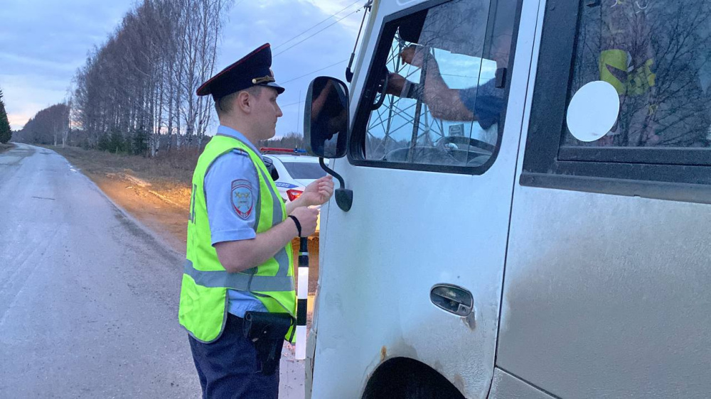 В Нижнем Тагиле сотрудники Госавтоинспекции будут в усиленном составе нести службу | В Нижнем Тагиле сотрудники Госавтоинспекции будут в усиленном составе нести службу