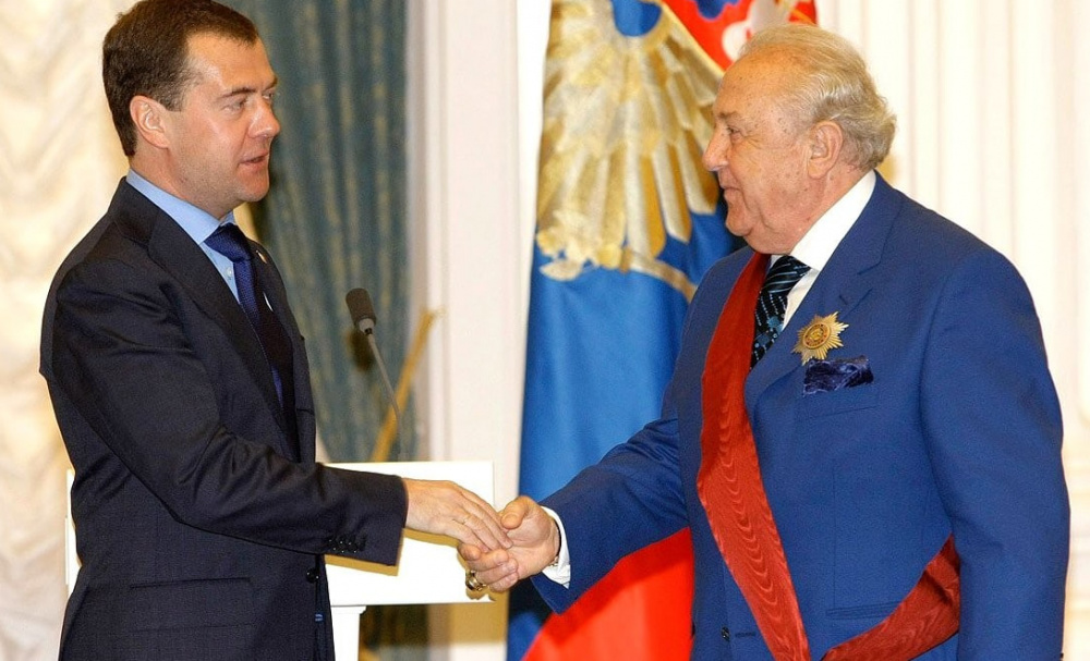 На 92 году ушел из жизни известный скульптор Зураб Церетели | В России скончался прославленный скульптор Зураб Церетели