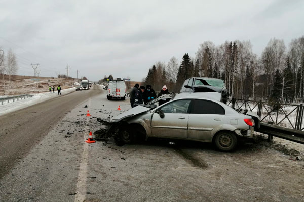 В ДТП под Нижним Тагилом погибли два человека
