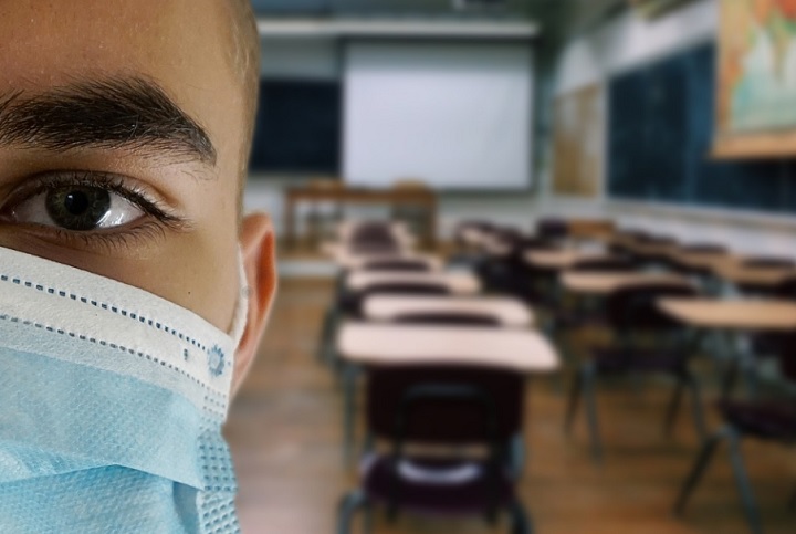 В Свердловской области за сутки меньше 20 человек умерли от COVID-19 В Свердловской области за сутки меньше 20 человек умерли от COVID-19