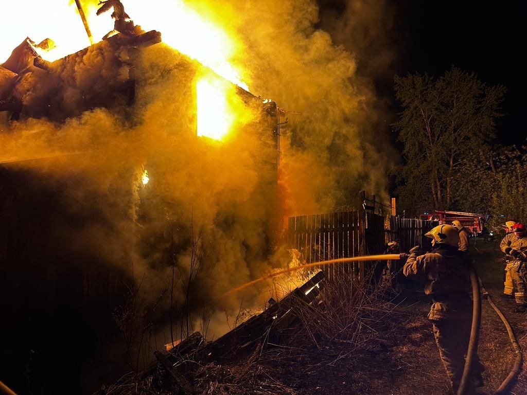 В садовом товариществе «УВЗ №3» произошел пожар