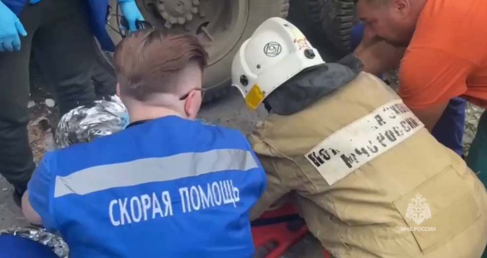 Медиков скорой помощи наградили за спасение пострадавших во взрыве жилого дома в Нижнем Тагиле | На Урале медикам, помогавшим после обрушения дома, вручили благодарственные письма