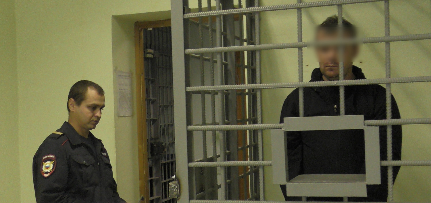 Полицейские Нижнего Тагила задержали семейную пару, подозреваемую в изготовлении и попытке сбыта наркотиков в особо крупном размере