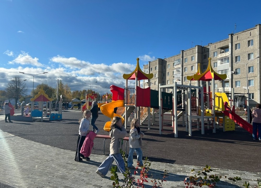 В пригороде Нижнего Тагила открыли новый сквер за 23,7 млн рублей — благоустройство в рамках нацпроекта | В селе Николо-Павловское под Нижним Тагилом открыли новый сквер В пригороде Нижнего Тагила открыли новый сквер за 23,7 млн рублей — благоустройство в рамках нацпроекта | В селе Николо-Павловское под Нижним Тагилом открыли новый сквер