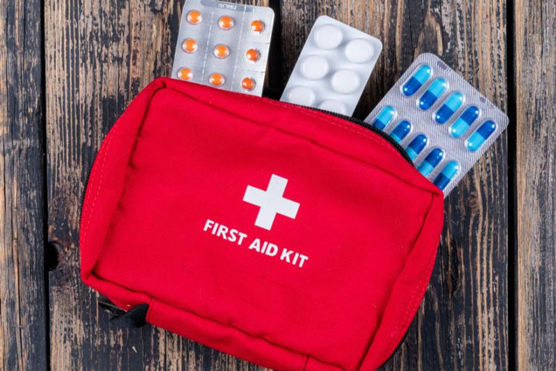 Эксперт Сепп предупредил об опасности жидкого пластыря: что нужно знать перед использованием | Эксперт Сепп рассказал о правилах использования жидкого пластыря